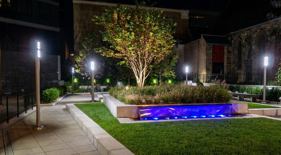 Renaissance Plaza - Paver & Curb